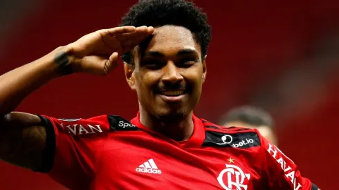 - Vitinho