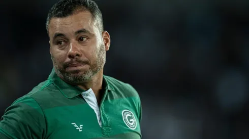 Jorge Rodrigues/AGIF – Jair Ventura, técnico do Goiás.