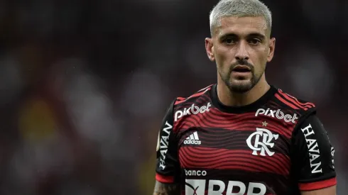 Thiago Ribeiro/AGIF - Arrascaeta pelo Flamengo.