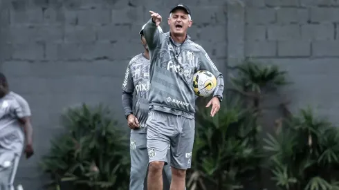 Coritiba x Santos; prognósticos do jogo que LIsca tenta a primeira vitória (Foto: Ivan Storti/Santos FC)