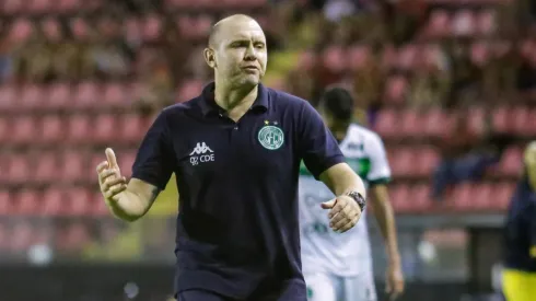 Rafael Vieira/AGIF. Mozart 'sai da casinha' pós empate sem gols do Guarani