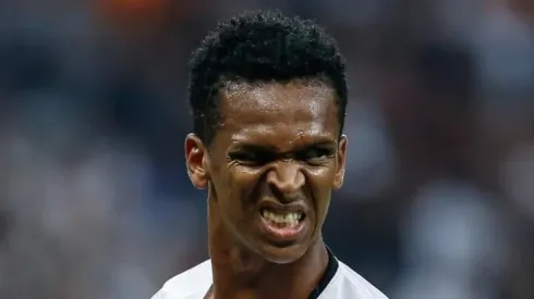 Foto: Marcello Zambrana/AGIF - Imagem de Jô chocou os torcedores do Ceará antes mesmo de sua estreia oficial pelo novo clube