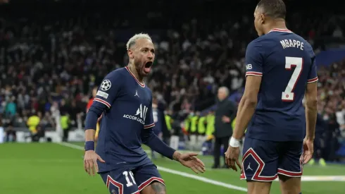 Foto: Gonzalo Arroyo Moreno/Getty Images | Situaçao entre Mbappé e Neymar estaria elevando o clima no vestiário, segundo imprensa europeia