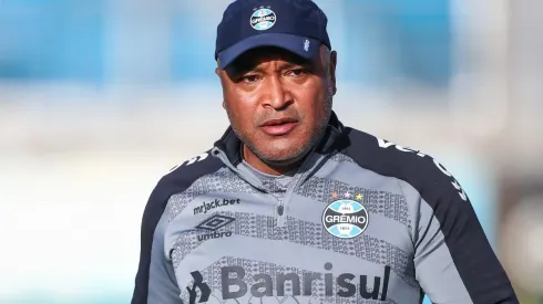 Foto: Lucas Uebel/Grêmio/Divulgação - Roger Machado: técnico não está garantido no Clube para o próximo ano