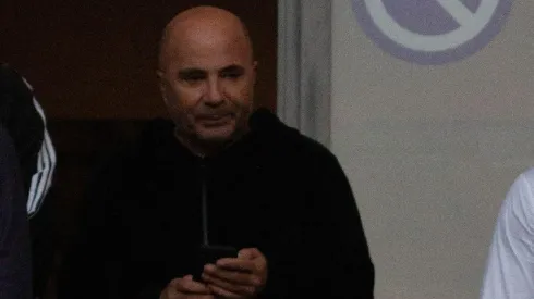 Foto: Fernando Moreno/AGIF | Sampaoli e staff respondem contato feito pelo Bolavip Brasil