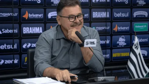 Foto: Wilton Hoots / Ceará SC – Robison age e encaminha renovação com meia do Ceará