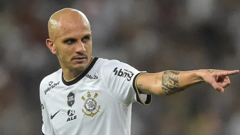 Foto: Thiago Ribeiro/AGIF | Futuro de Fábio Santos é exposto