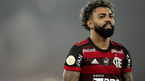 Agif/Jorge Rodrigues - Gabigol recebe surpresa da torcida do Flamengo