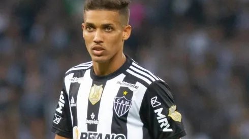 Foto: Fernando Moreno/AGIF - Pedrinho: lesão do meia-atacante do Atlético é grave