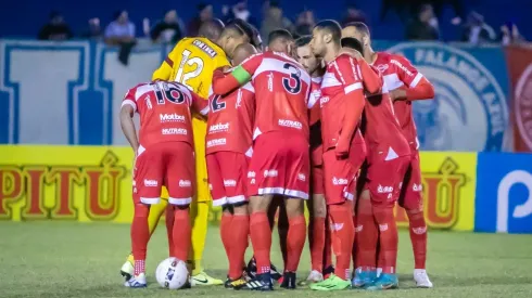 Foto: Fernando Teramatsu/AGIF – CRB tem problemas com cartões amarelos