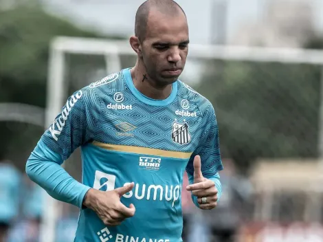 Tardelli pede '2 semanas e meia' para jogar e notícia chega ao Santos