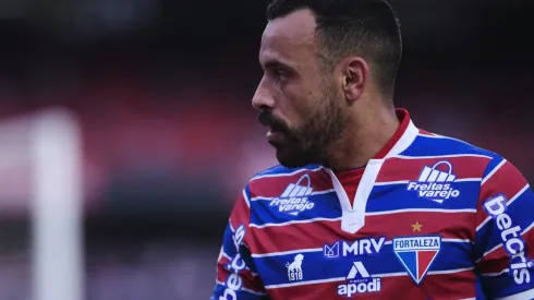 Foto: Ettore Chiereguini/AGIF - Destaque do Fortaleza, Moisés virou algo do Grêmio no mercado, mas Série B