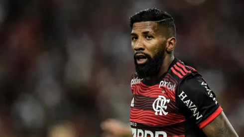 Rodinei tem contrato com o Flamengo até dezembro (Foto: Thiago Ribeiro/AGIF)
