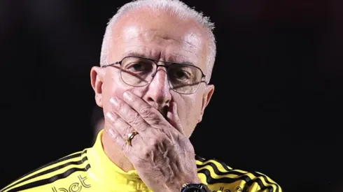 “É criminoso com...”; Dorival Júnior entrega motivo para escalar time alternativo