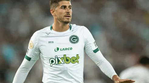 Foto: Jorge Rodrigues/AGIF - Pedro Raul é pedido por parte da Fiel após grande fase no Brasileiro pelo Goiás