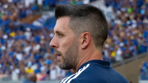 Foto: Fernando Moreno/AGIF - Pezzolano manda recado para atacante do Cruzeiro