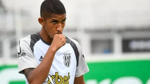 Álvaro Jr./PontePress/ Formiga, Mateus Silva 2 +3; Hélio dos Anjos esboça Ponte Preta para duelo contra o Sport.