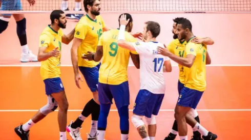 Seleção superou a Argentina em quatro sets