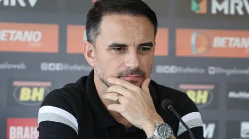 Foto: Pedro Souza / Atlético - Rodrigo Caetano é cobrado para resolver problema no Galo