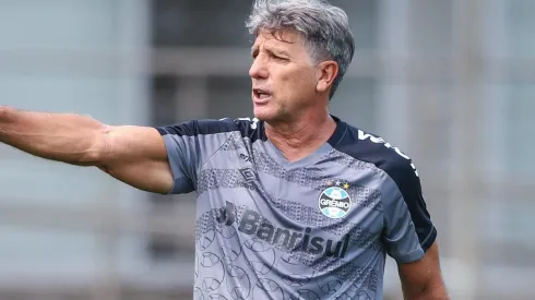 Foto: Lucas Uebel/Grêmio/Divulgação - Renato Portaluppi: técnico terá que mexer no time do Grêmio