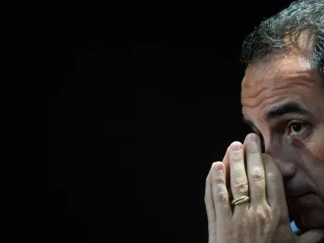 Caetano acena mudar prioridade e 'pix' de R$ 60 MI pode selar venda de zagueiros do Atlético