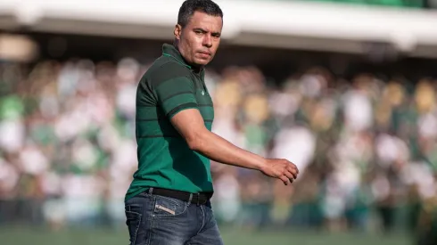 Isabela Azine/AGIF - Jair no comando do Goiás.