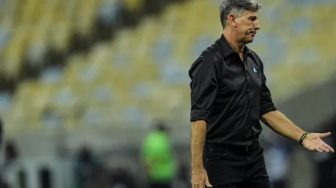 Thiago Ribeiro/AGIF - Renato Gaúcho se irrita com atuação do Grêmio.