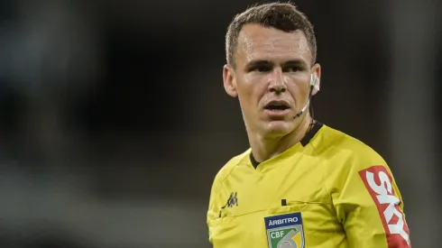 Foto: Thiago Ribeiro/AGIF - Paulo Cesar da Silva apitou Botafogo x Coritiba