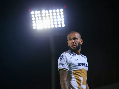"Tem que melhorar nesse..."; Dani Alves descobre motivo de jogar mal no Pumas e fala sobre a Copa