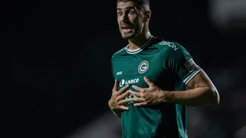 Pedro Raul interessa ao Grêmio (Foto: Heber Gomes/AGIF)