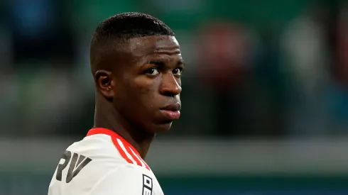 Daniel Vorley/AGIF - Joia da base do Flamengo tem multa que supera valor de saída de Vini Jr
