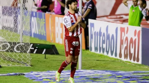 Foto: Rafael Vieira/AGIF - Victor Ferraz lamentou mais uma derrota do Náutico
