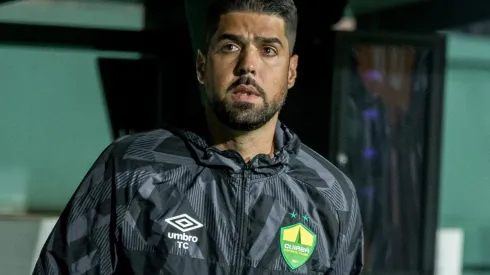 Foto: Robson Mafra/AGIF - António Oliveira comentou má fase do Cuiabá