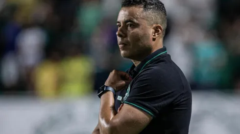 Isabela Azine/AGIF - Jair Ventura no comando do Goiás.