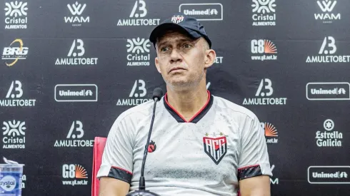 Foto: Flickr oficial do Atlético Goianiense - Eduardo Baptista no comando do Dragão.