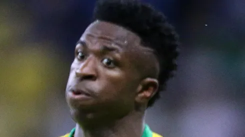 Proposta de R$ 309,9 milhões vai 'bater na porta' do CRF e Vinicius Júnior pode ser superado