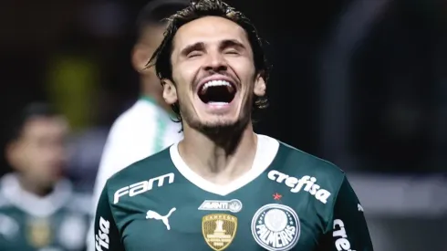 Foto: Ettore Chiereguini/AGIF - Veiga agitou os torcedores na web.