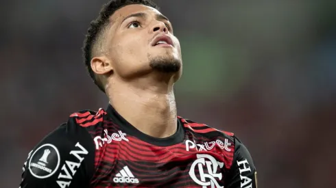 Foto: Jorge Rodrigues/AGIF – João Gomes e mais dois tem futuro exposto