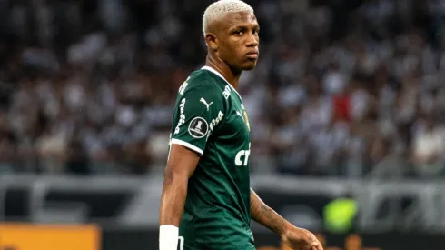 Alessandra Torres/AGIF. Permanência de Danilo é avaliada nos bastidores do Palmeiras