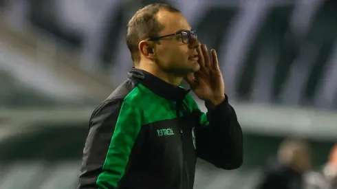 Luiz Erbes/AGIF - Lucas Zanella comandando o Juventude