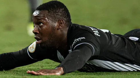 Foto: Jorge Rodrigues/AGIF - Volante é sempre falado no Palmeiras.