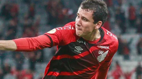 Foto: Gabriel Machado/AGIF - Pablo: atacante voltou a marcar com a camisa do Athletico