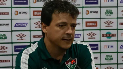 Diniz chama a responsa e sai em defesa de medalhão do Fluminense