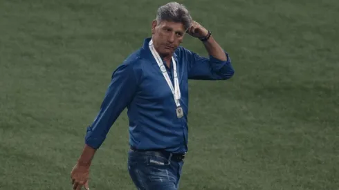 Renato Portaluppi no comando do Grêmio (Foto: Ettore Chiereguini/AGIF)