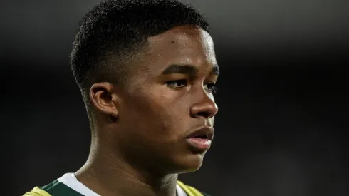 Foto: Thiago Ribeiro/AGIF – Endrick foi entrevistado pela jornalista.