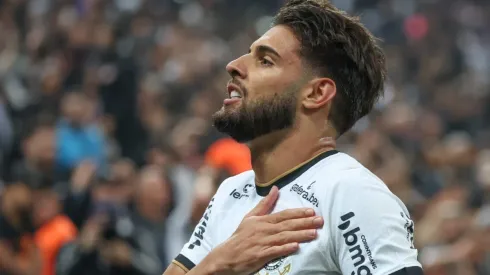 Yuri Alberto tem contrato com o Corinthians até junho de 2023 (Foto: Marcello Zambrana/AGIF)