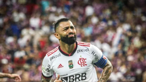 Gabigol tem mais dois anos de contrato no Flamengo (Foto: Lucas Emanuel/AGIF)