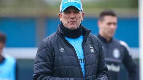 Foto: Lucas Uebel/Grêmio/Divulgação - Renato: preocupado com a montagem do elenco do Grêmio para 2023