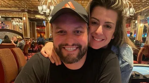 Breno Campelo e a esposa comemoram título no Bellagio (Foto: Reprodução instagram oficial Breno Campelo @campelovegas)