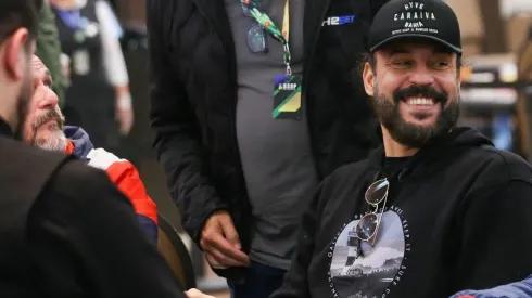 O rapper Gabriel, O pensador, é só sorrisos na Etapa de Gramado do BSOP (Foto: Rafael Terra/BSOP)